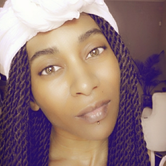 Meet your Posher, Coy - Picture 6 of 16